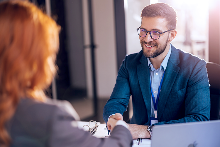 Gesprek relatiebeheerder voor vermogensopbouw