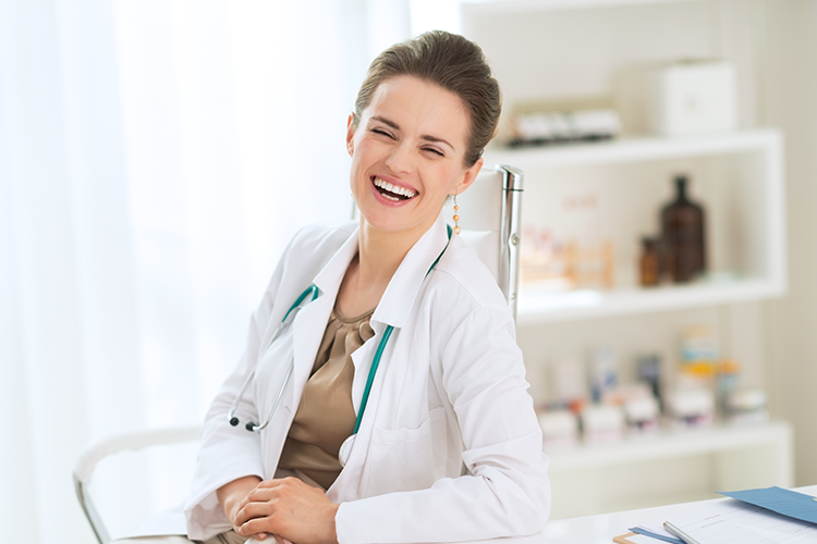 Dokter lacht