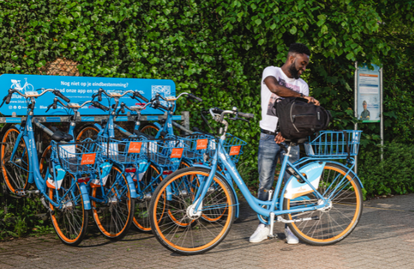 velos-a-louer-blue-bike-gares-belges