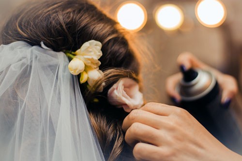 checklist huwelijk en trouwfeest plannen: kapper bruidskapsel