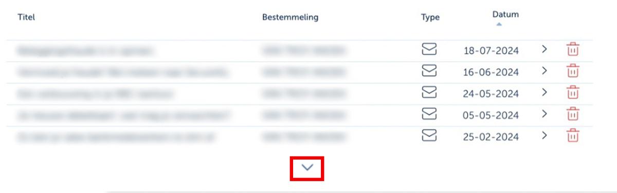 Klik op het pijltje onder de lijst om oudere berichten te zien.